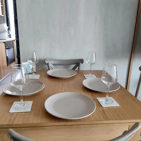 Seabreeze Nest - Charming Near The * Golem (Tirana)