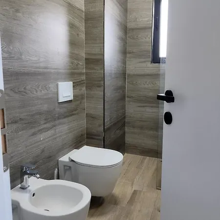 Seabreeze Nest - Charming Near The Appartement Golem (Tirana)